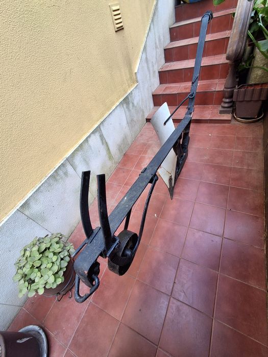 Charrua antiga em ferro