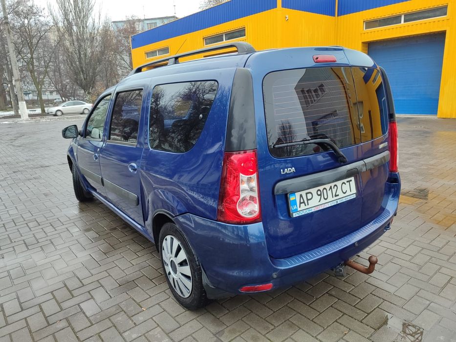 Продам Lada Largus 2015 , 7- мест. Газ/ Бензин