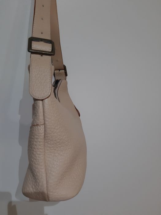 Carteira de pele bege