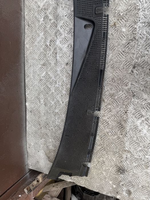 Жабо пластик под лобовое Mercedes w163 ml270 год 05 мерседес мл