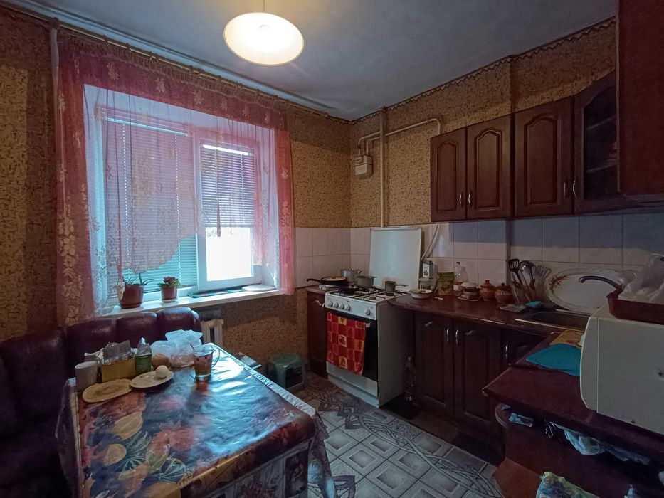 Здається окрема кімната р-н ДОС для 1 працюючого хлопця