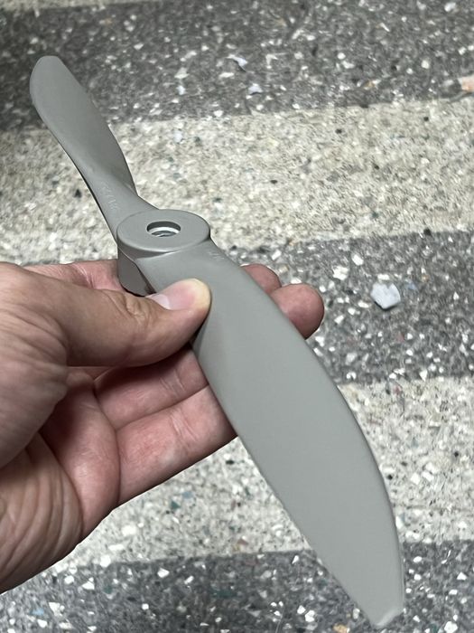 Пропелер 15х10 нейлоновий