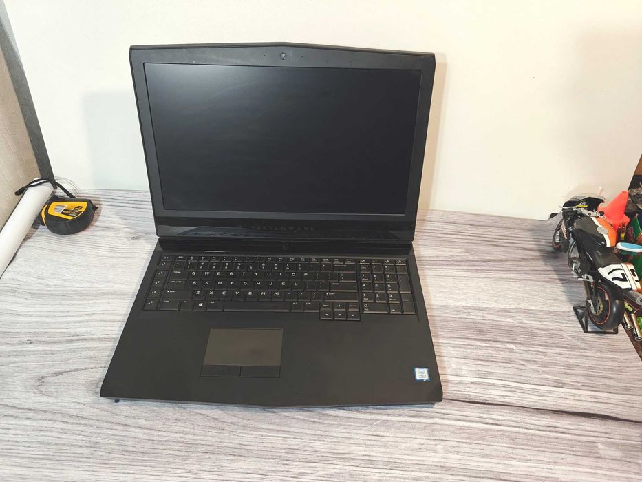 Ноутбук Alienware 17 R5 FHD 8750H 32GB 1TB SSD GTX 1070 8GB: 25 500 грн ...