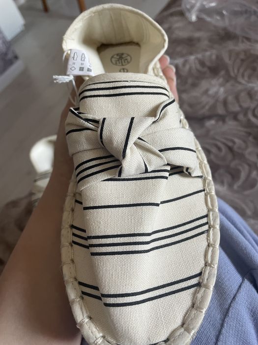 Сандалі, еспандрільї