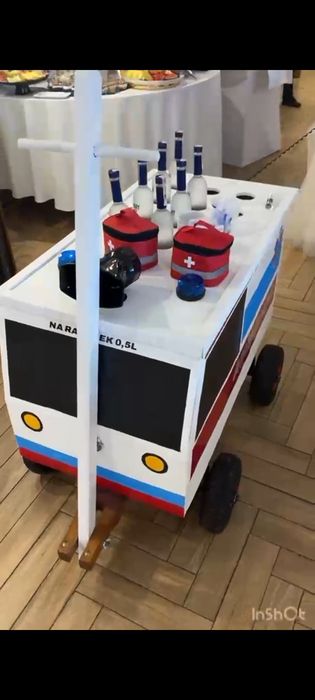 AMBULANS IMPREZOWY – Wózkowóz "Pierwsza Pomoc 0,5L"! HIT na Wesele, 18-stkę, Wieczór Panieński/Kawalerski!