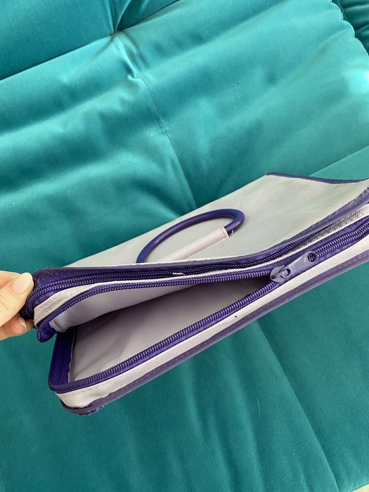 Папка для документов или канцелярии