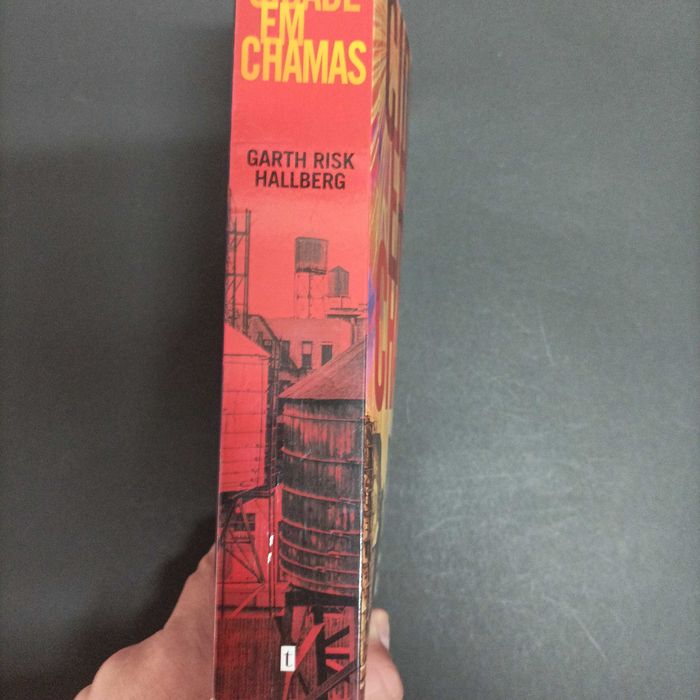 Cidade em Chamas  Garth Risk Hallberg