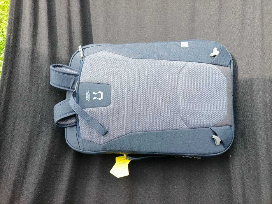 Plecak Deuter Aviant Carry On 28 SL do podróży
