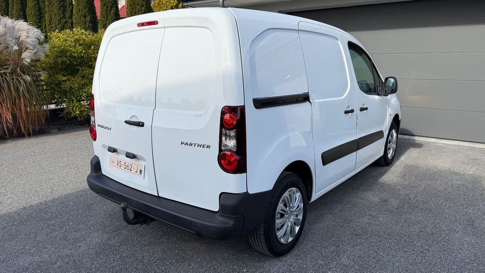 Peugeot Partner  Klimatyzacja 3 osobowy Hak