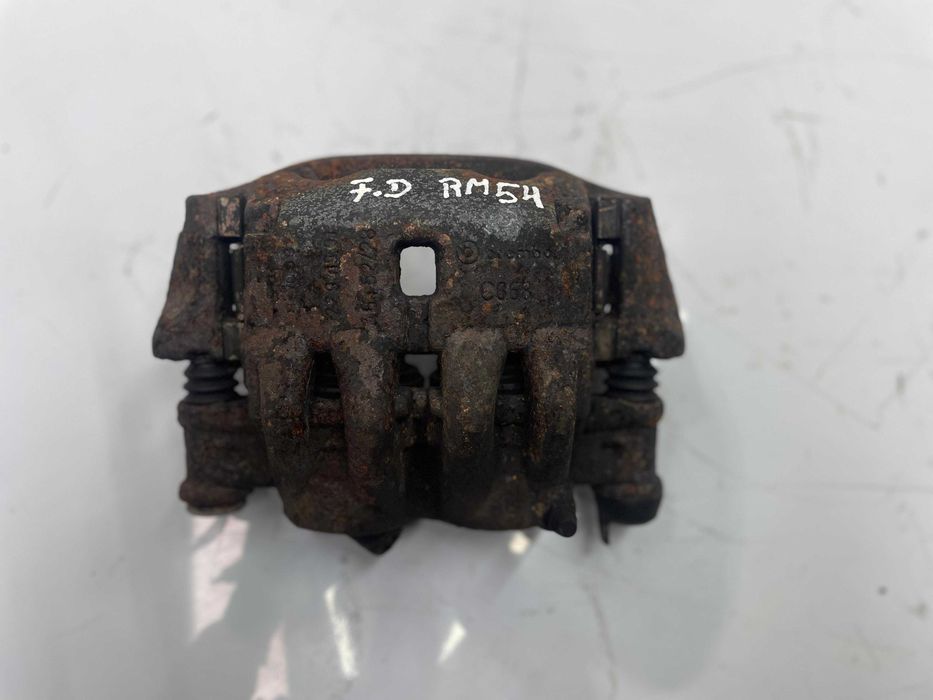 Pinça frontal esquerda peugeot Boxer / Citroen jumper 2.0HDI (2018)