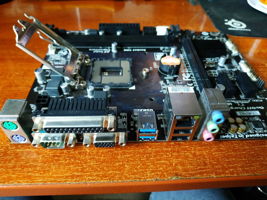 материнка Gigabyte H81M-DS2 сокет 1150