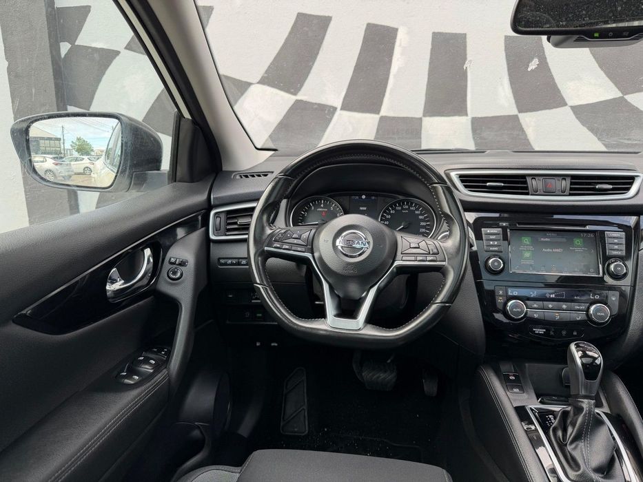 Nissan Qashqai 1.3 DIG-T N-Connecta DCT