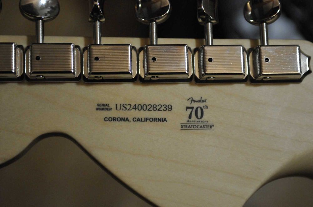 Fender American Performer Stratocaster HSS MN BLK . Made in USA