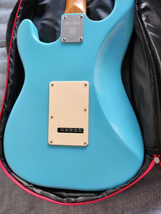 Guitarra Eléctrica Mooer Nova
