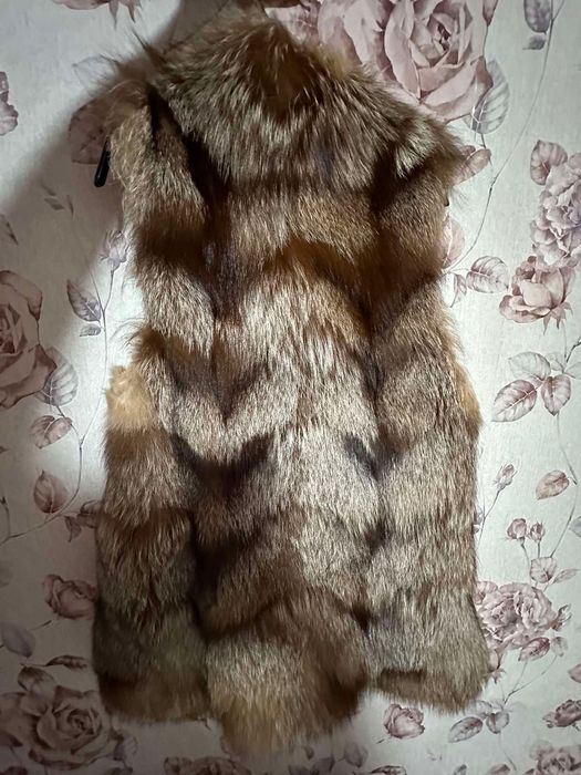 Жилет з натурального хутра
