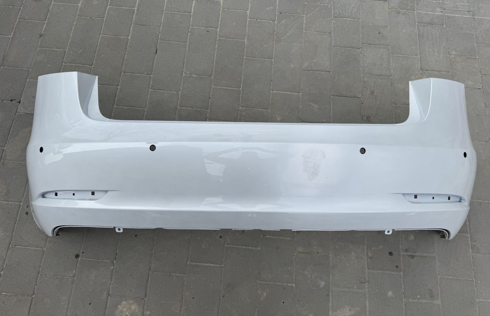Tesla Model 3 бампер задній