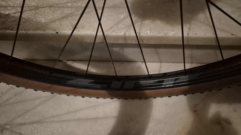 Rodas Zipp 101 XPLR Carbon NOVAS
Zipp’s 101 XPLR