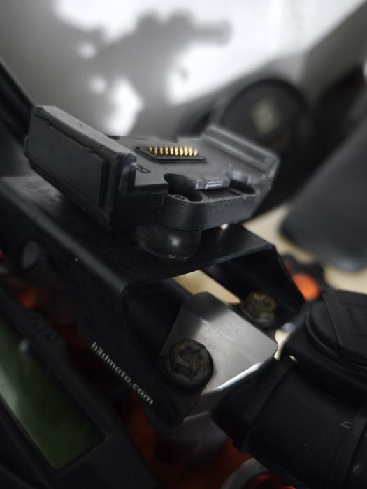 Ficha/suporte GPS BMW Navigator VI/Garmin 595L