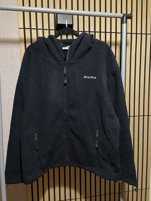 Фліска miu miu в наявності