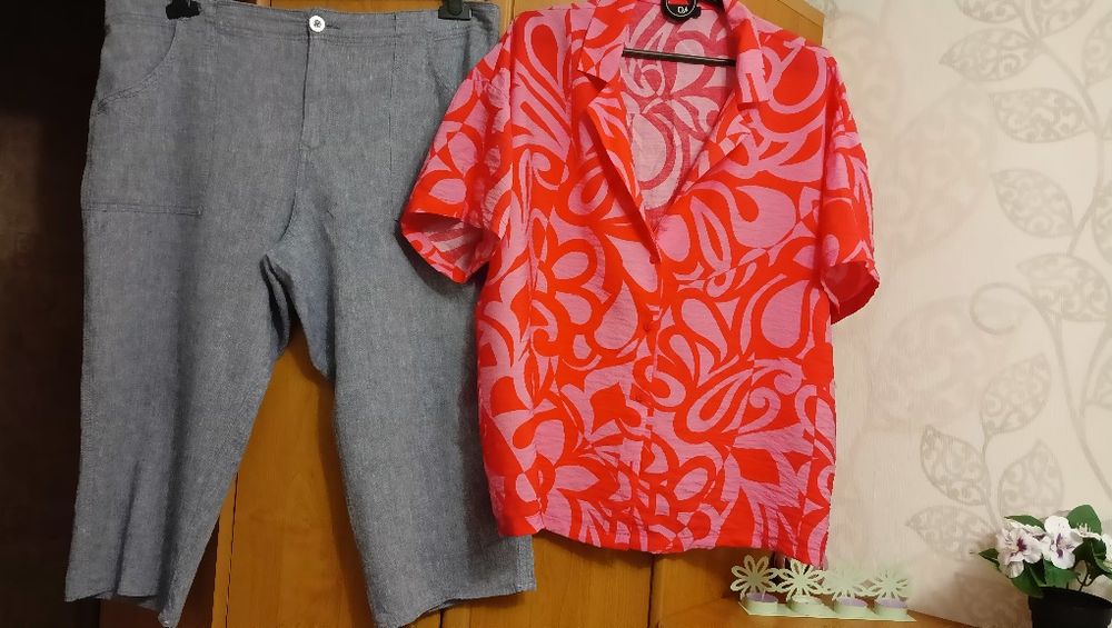 52-54 Пакет  вещей женских .