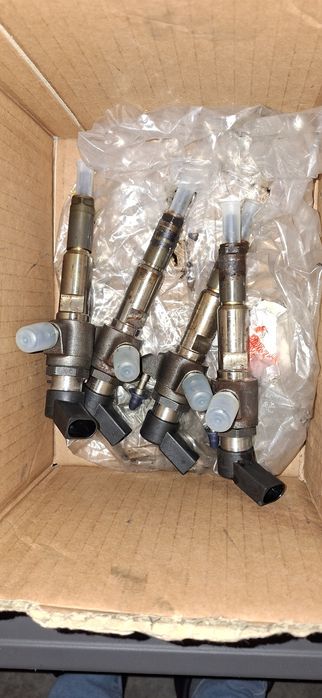 4 Injectores volvo V40 D2 3 funcionais 1 com falha eletrica