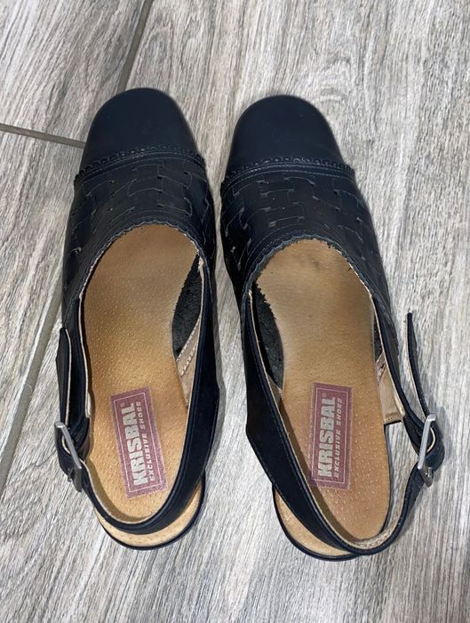 Skórzane sandały bez pięty Krisbal r. 38