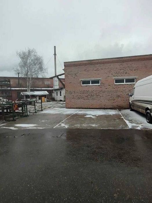 Продам виробничо - складськi примiщення по вул. Попова