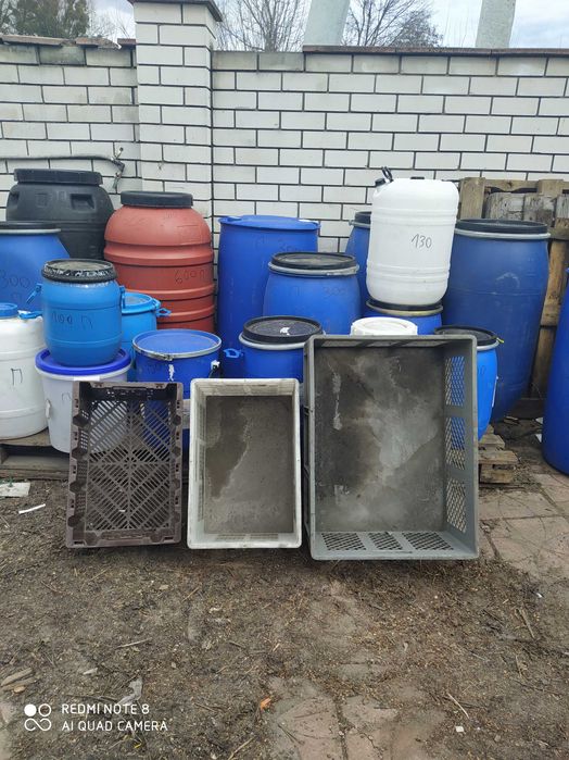 Продам  пластиковые ящики б.у.