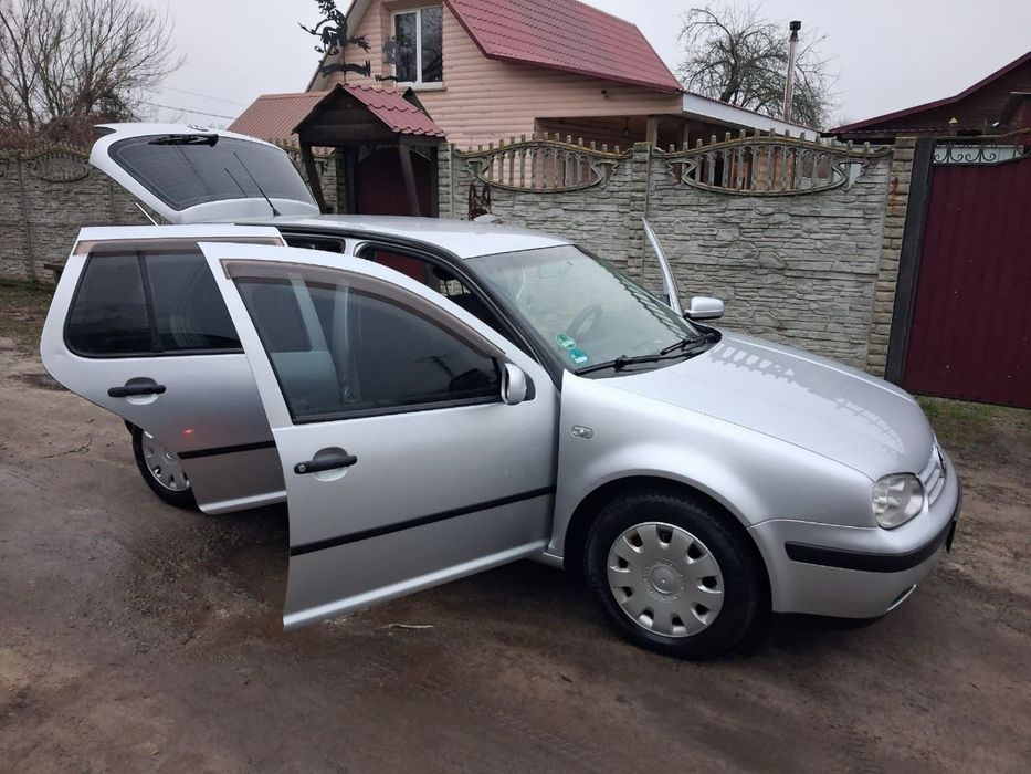 Продам Volkswagen Golf 4 1.4 16 V
