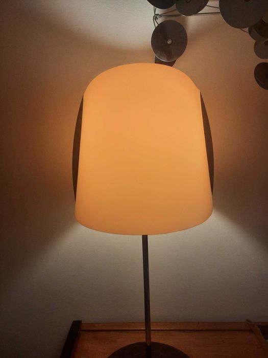 Candeeiro de mesa Area