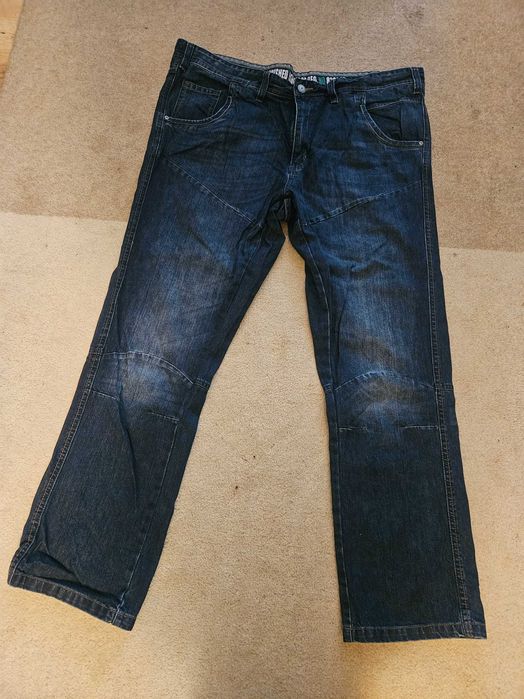 męskie dżinsy C&A w kolorze granatowym r. XL
