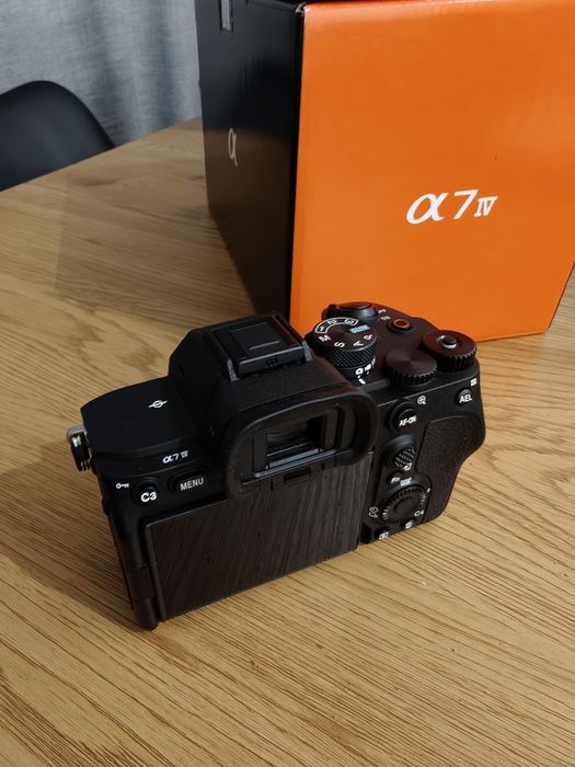 Sony A7IV (como nova com Garantia)