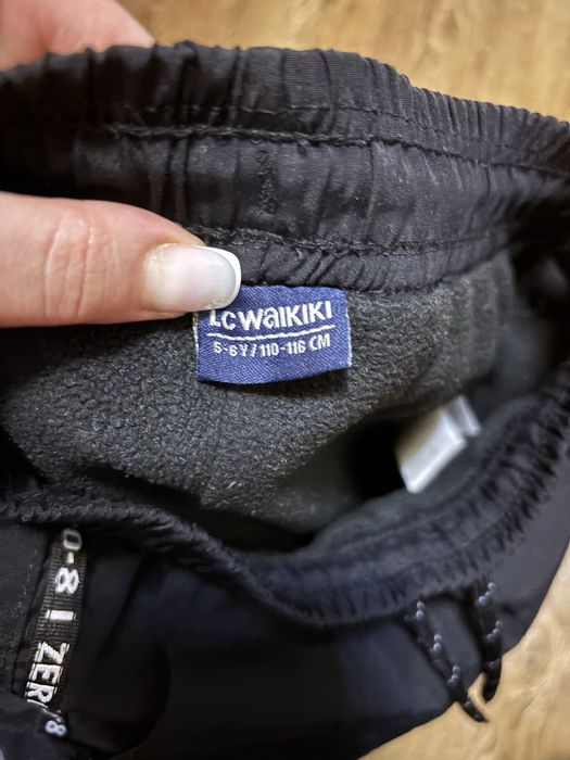 Продам весняні штани LC WAIKIKI