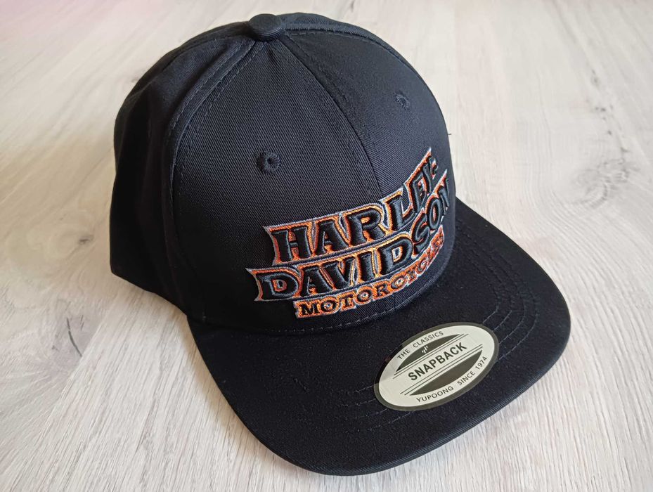 Бейсболка спэпбэк Harley Davidson кепка с прямым козырьком.