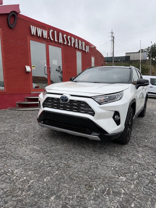 Toyota RAV4 2.5 HDF Square Collection