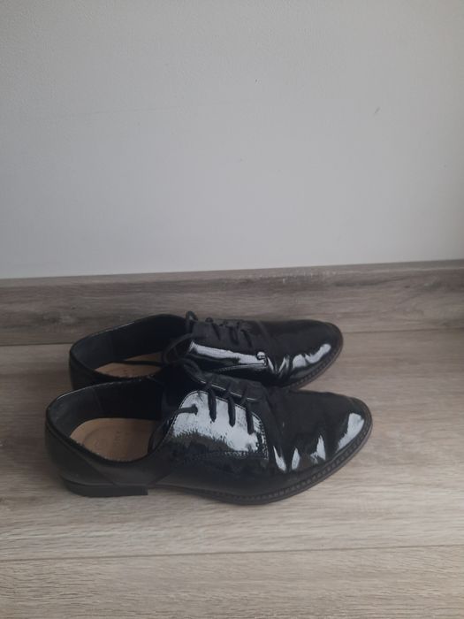 półbuty lakierowane damskie 39 Jenny Fairy