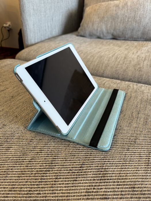 iPad Mini 2nd Generation + Case64168950701058124