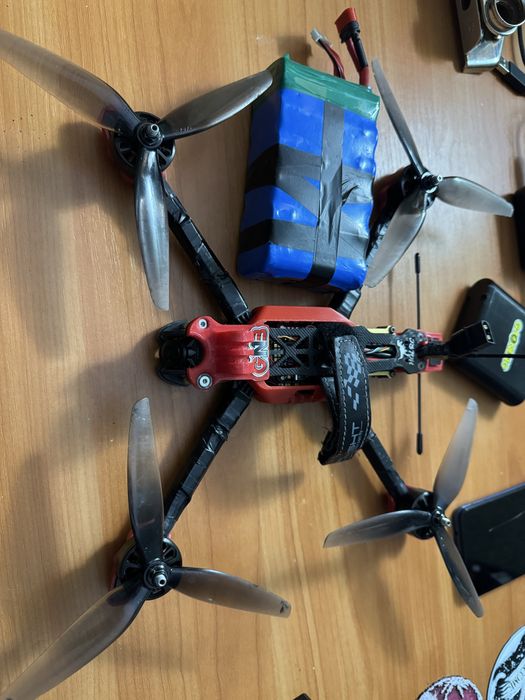 Фпв квадрик марк4 7дюймів з gps для long-range