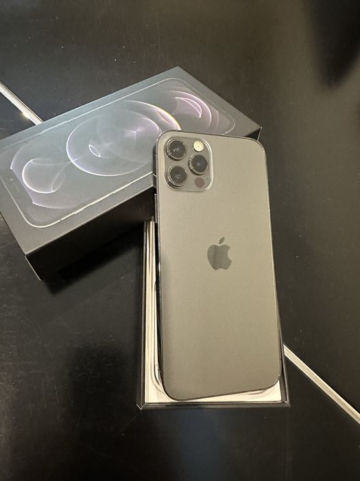 iPhone 12 pro (250€) e iPhone X pro (100€)