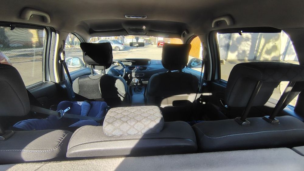 Renault Scenic 3    1.5    k9k