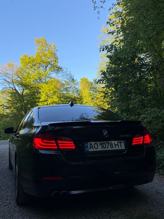 Продам BMW f10 528i