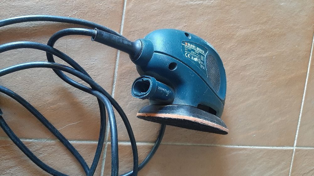 Lixadeira Mouse Black & Decker KA150