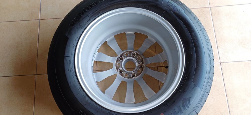 Alufelgi 17" Nowe oryginalne Audi i opony letnie.