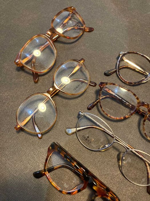 Oculos de sol Gucci, Armani, Valentino