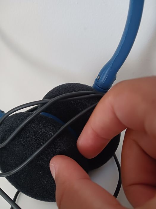 Fones de baixa qualidade