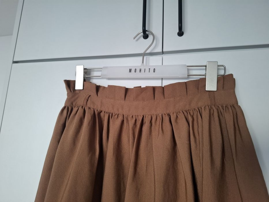 Brązowa spódnica w kolano rozmiar L H&M