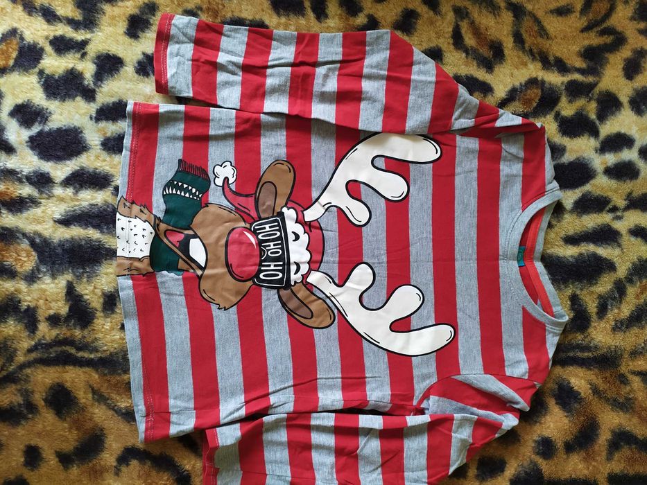 Bluzeczki chłopięce, świąteczne, śmieszne w rozmiarze 134