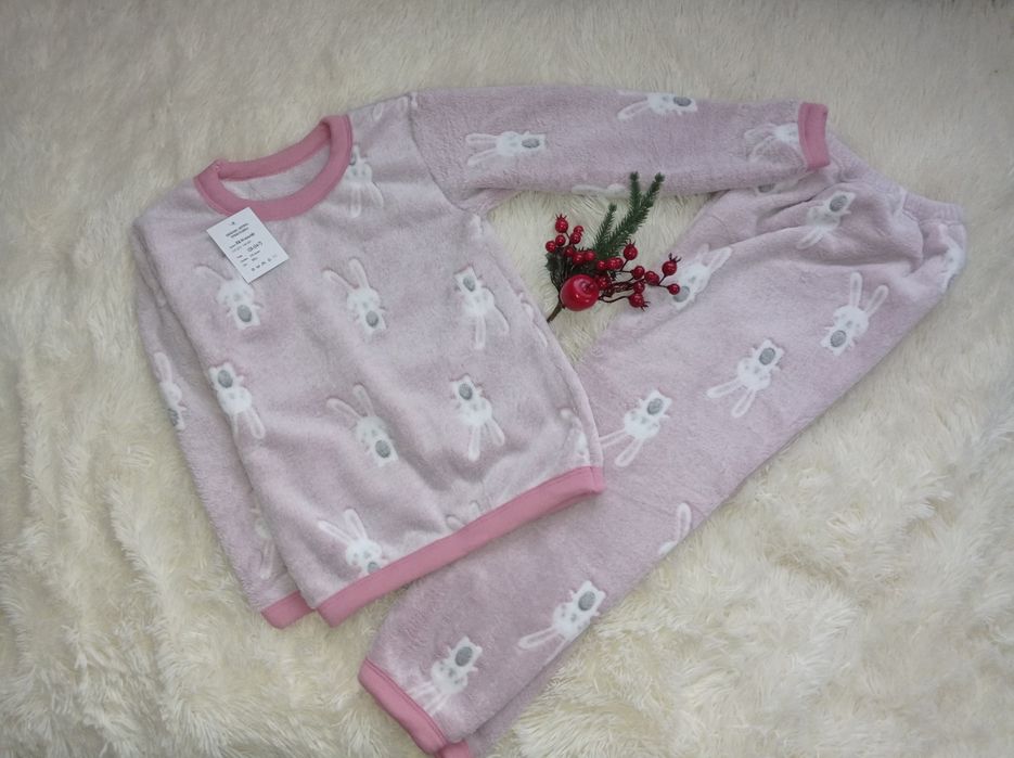 Махрова піжама для дівчинки у розмірі 128-134