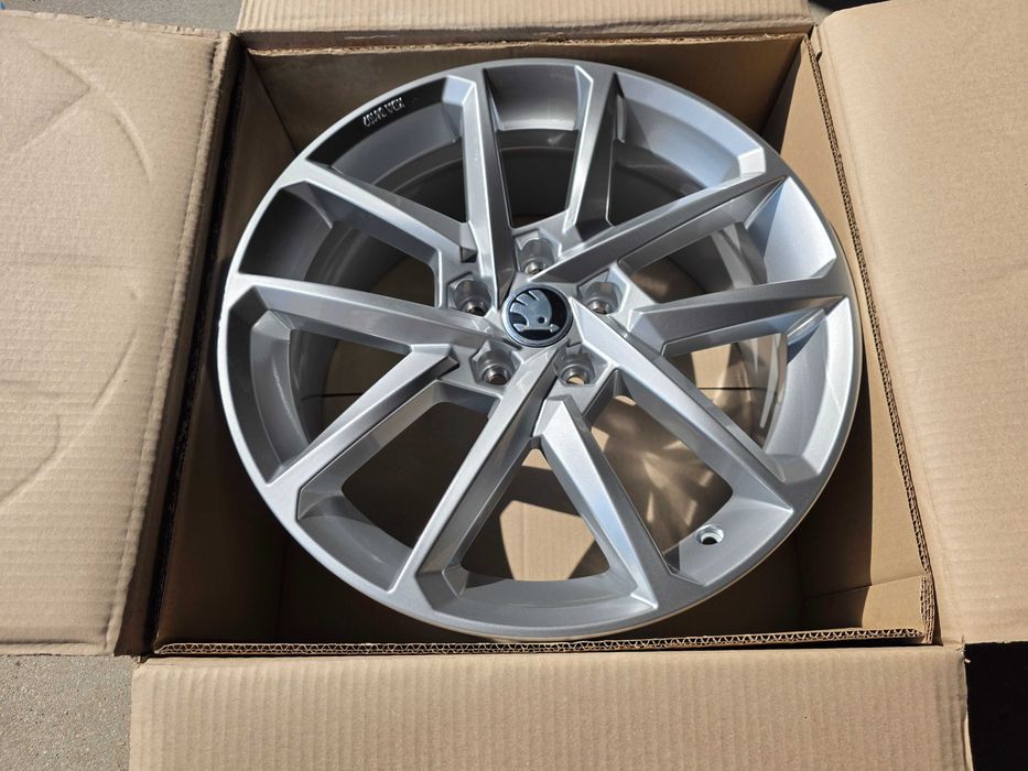 [N36] 4x Felgi aluminiowe 18 Cali 5x112 Skoda Kodiaq Octavia Superb