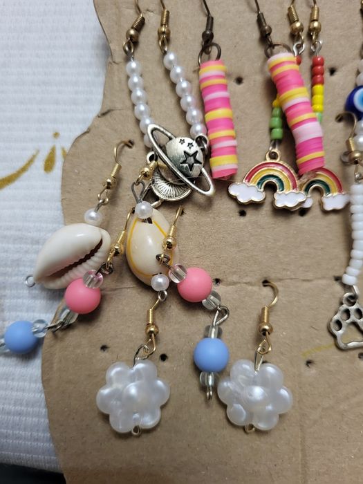 Kolczyki 10 par  robione przez córke 18zlotych